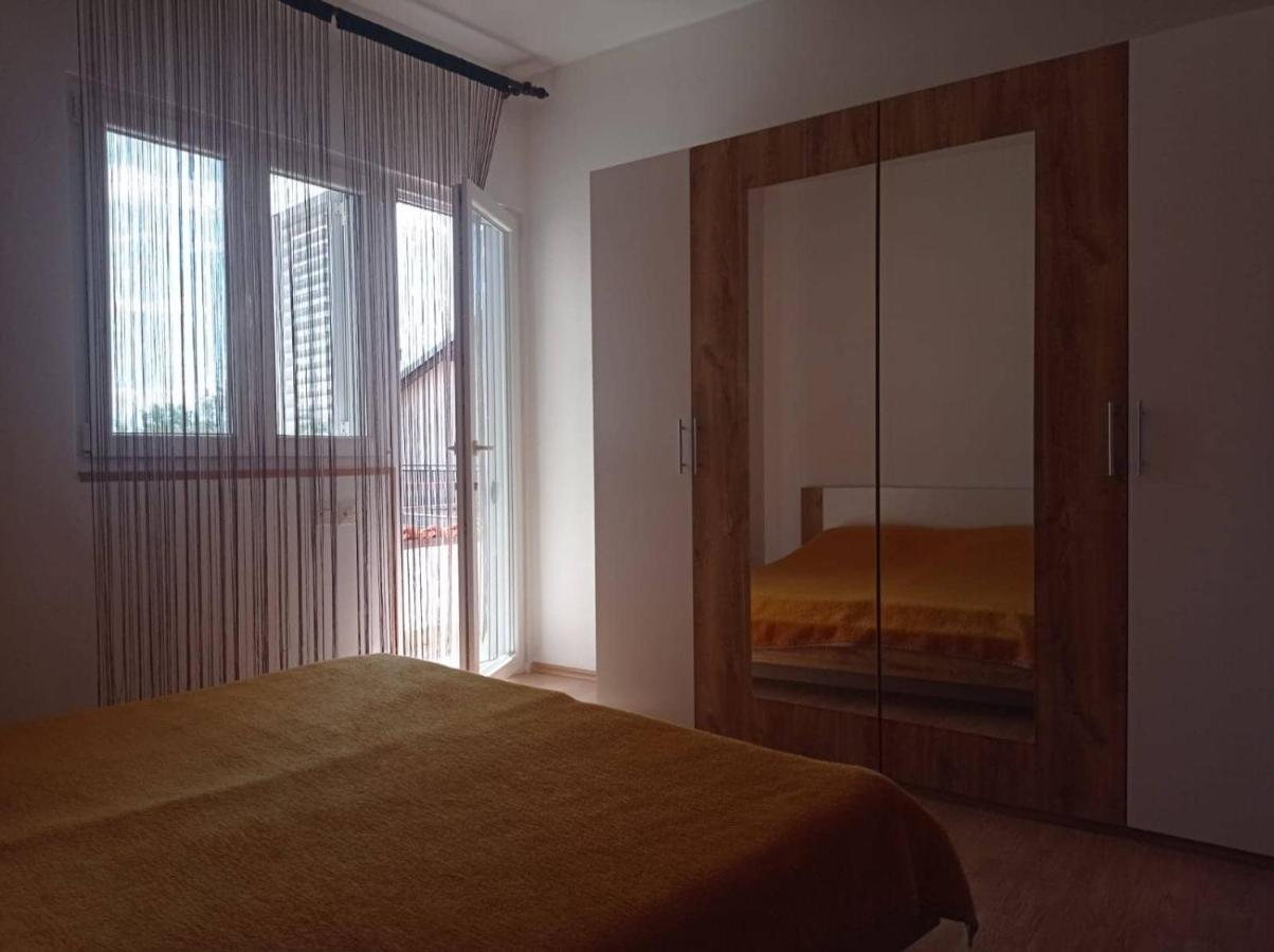Apartmani Mare Szybenik Zewnętrze zdjęcie